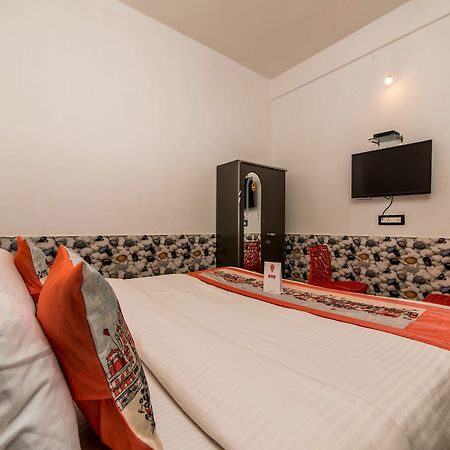 Oyo 10809 Hotel Tushar Inn Бага Экстерьер фото