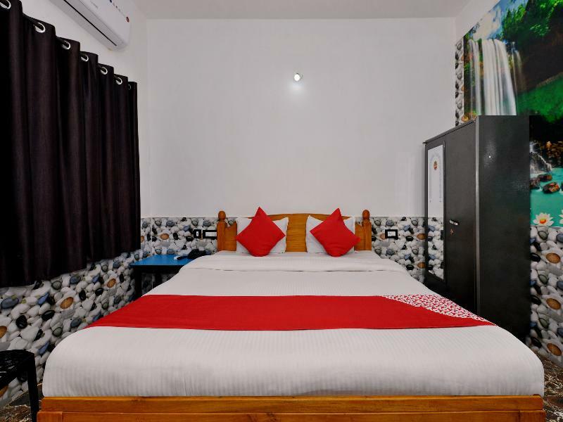 Oyo 10809 Hotel Tushar Inn Бага Экстерьер фото