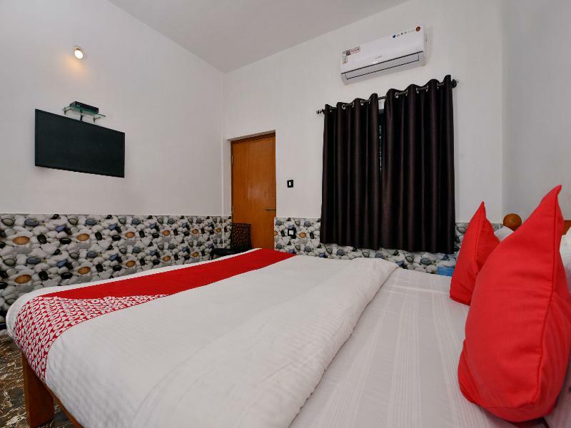 Oyo 10809 Hotel Tushar Inn Бага Экстерьер фото