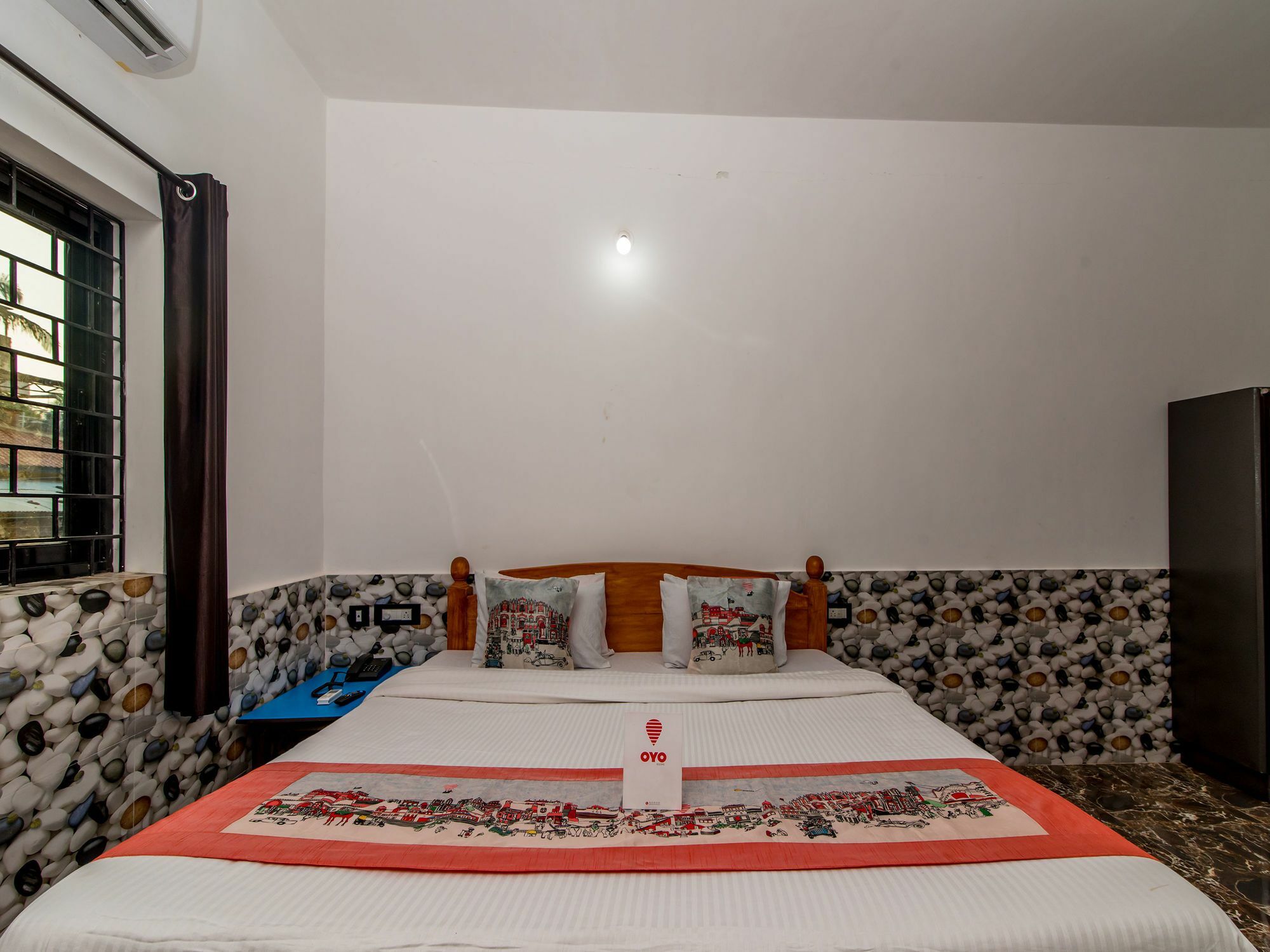Oyo 10809 Hotel Tushar Inn Бага Экстерьер фото